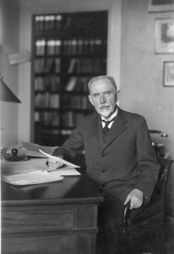 Portrait of Søren Sørensen